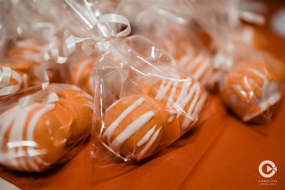 peach wedding favors