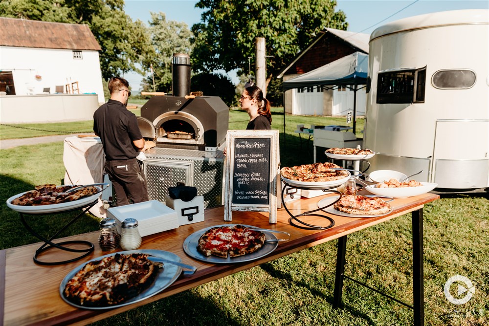 wood-fired pizza catering