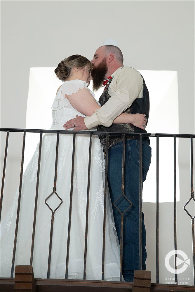 wedding photography Hotel Albuquerque Old Town balcony