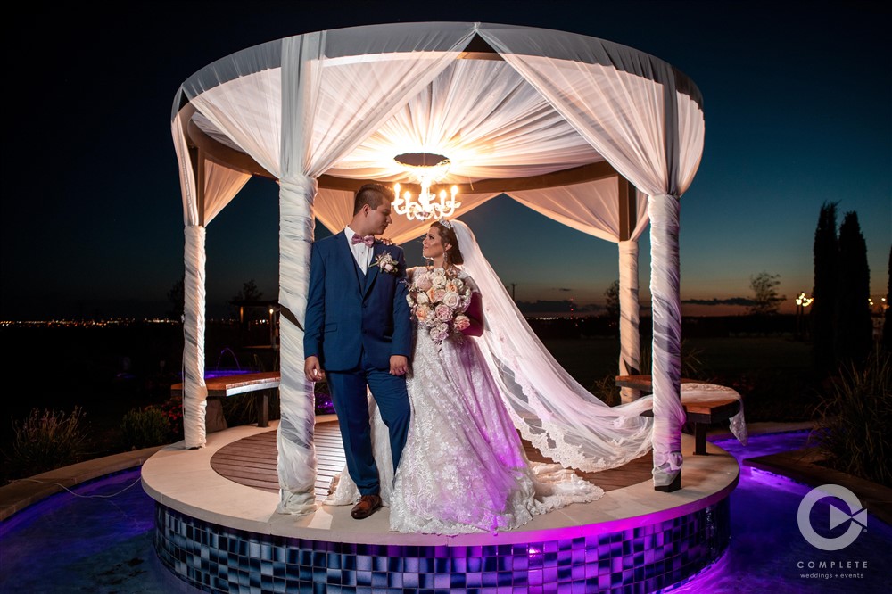 Wedding Photography Packages: Showcase Your Austin Wedding