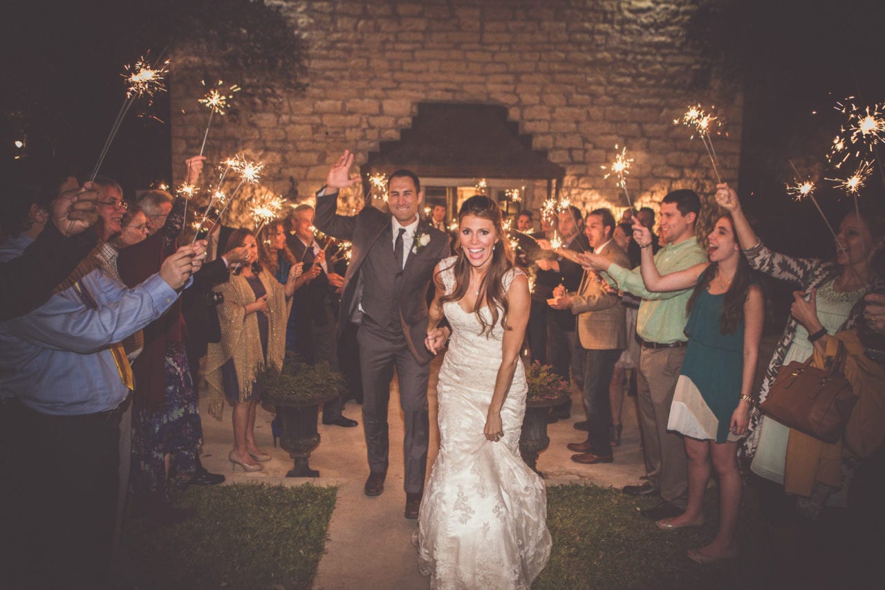 Fun Ways to Keep Your Wedding Guests Entertained in Austin, TX