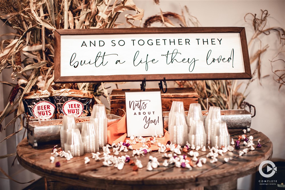 autumn wedding decor