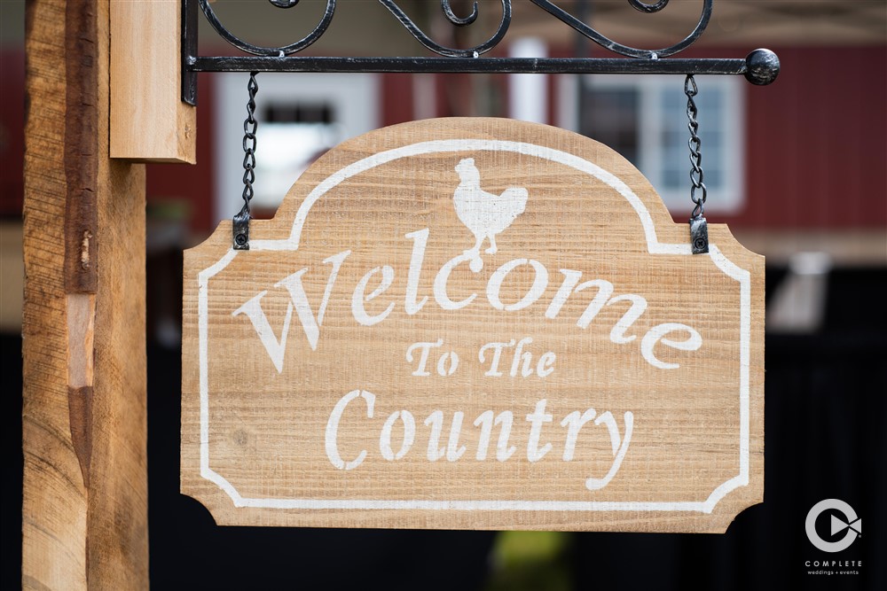 Welcome To The Country Sign, Brainerd MN