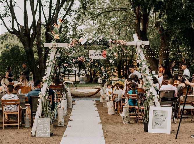 Timeless Wedding Themes