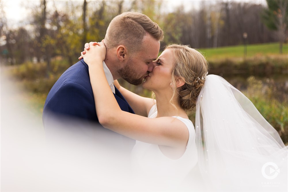 Brian + Maddie’s Wedding at Ruttgers Bay Lake Resort