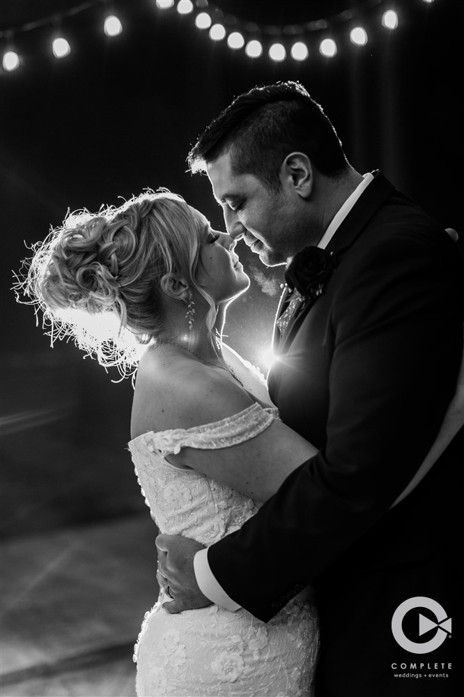 Black and white Minnesota wedding photo during the first dance of a bride and groom