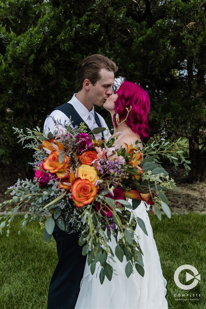 wedding flowers colorful