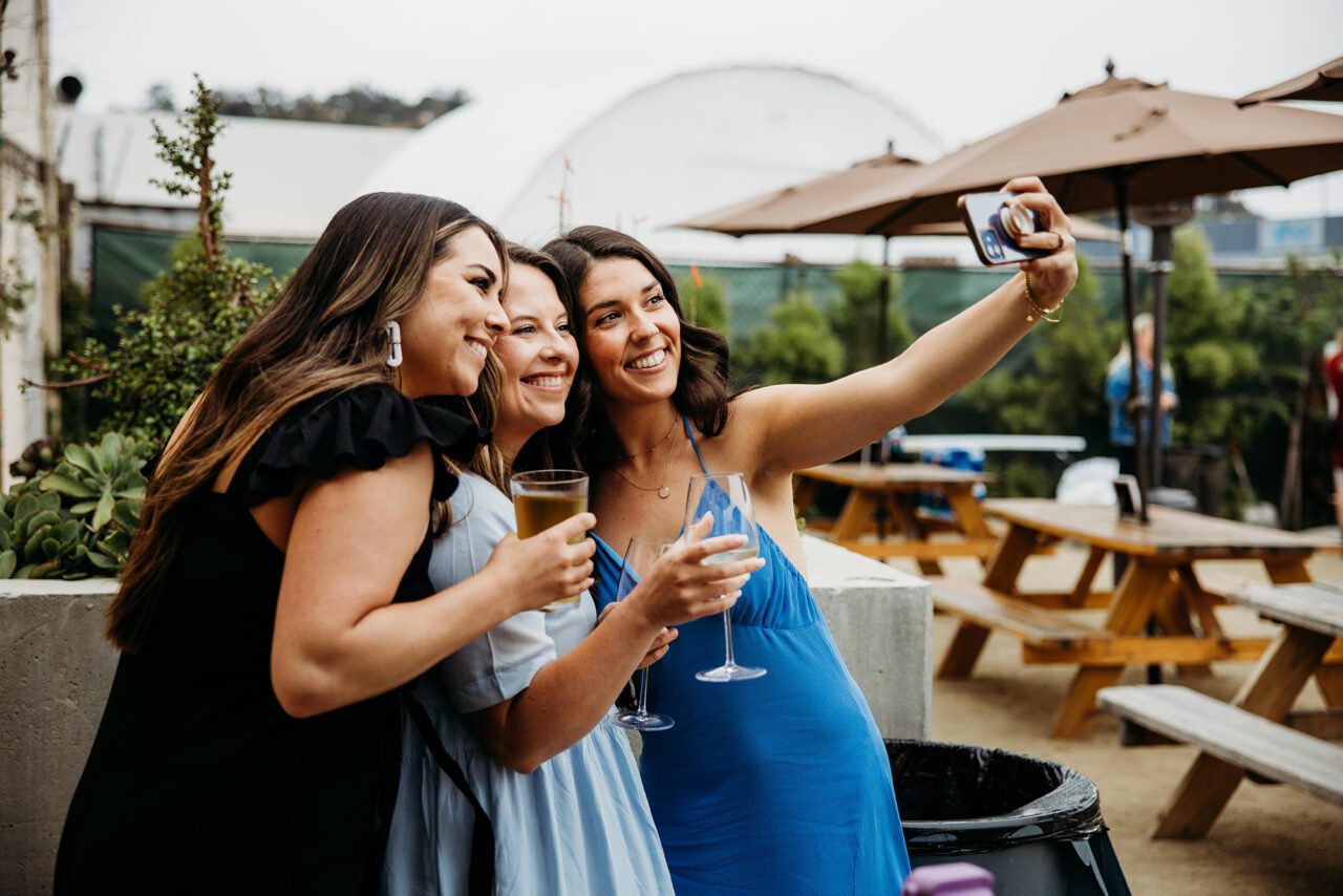 5 Ways to Utilize Social Media at Your Wedding