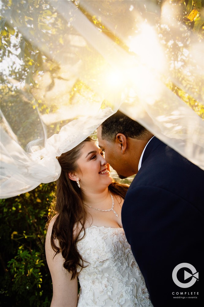 Central Illinois Wedding Photographer, Bride, Groom, Illinois Wedding Photography, Complete Weddings + Events Photographer Mercedes Hartle