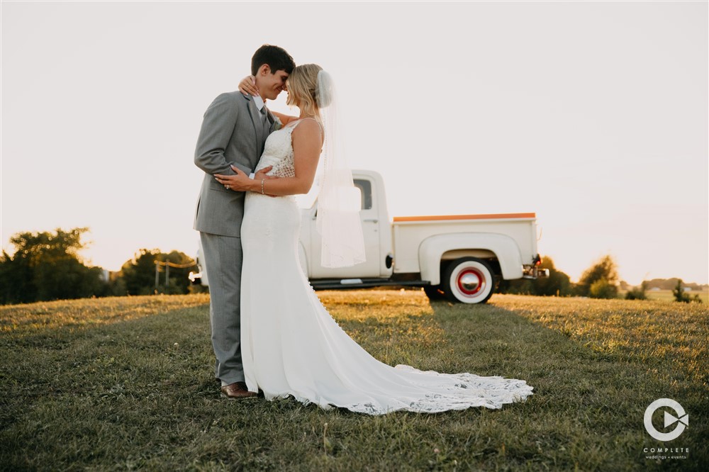 Central Illinois Wedding Photography, Bride, Groom, Illinois Photographer, Complete Weddings + Events Photographer Mackensie Archibald, Willow Creek Farms
