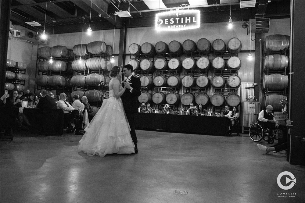 bride, groom, central Illinois photography, destihl brewery, first dance