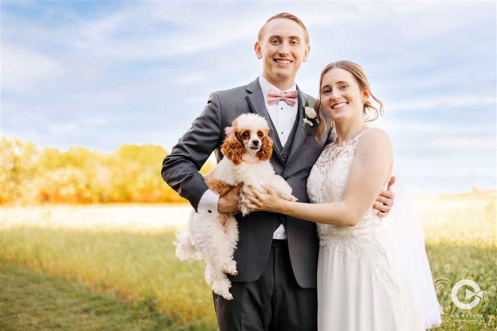 wedding photos with puppy