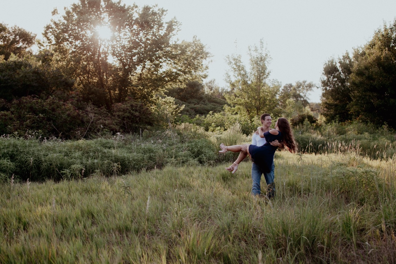Summer Engagement Photoshoot Ideas