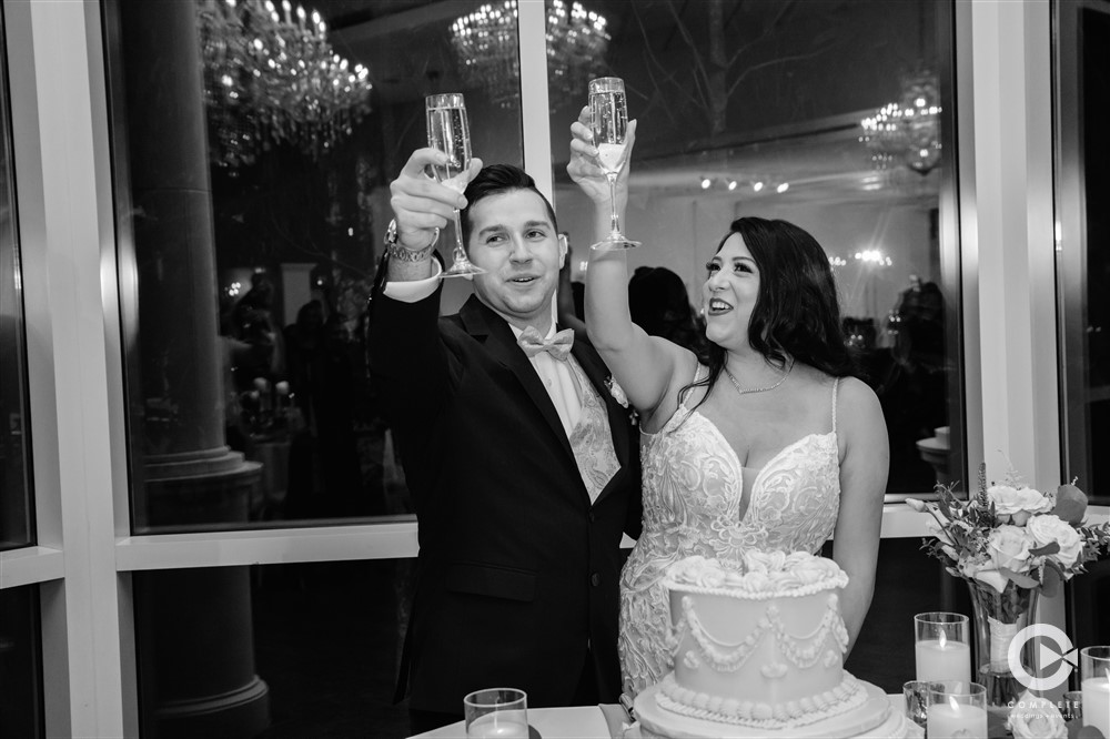 Why You Don't Want a $500 Wedding Coordinator