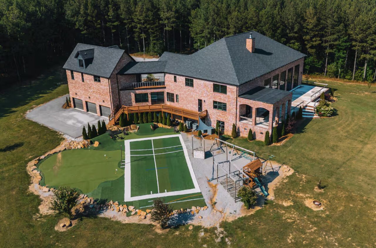 Airbnb Wedding Planning in Chattanooga: Vendors and Venues