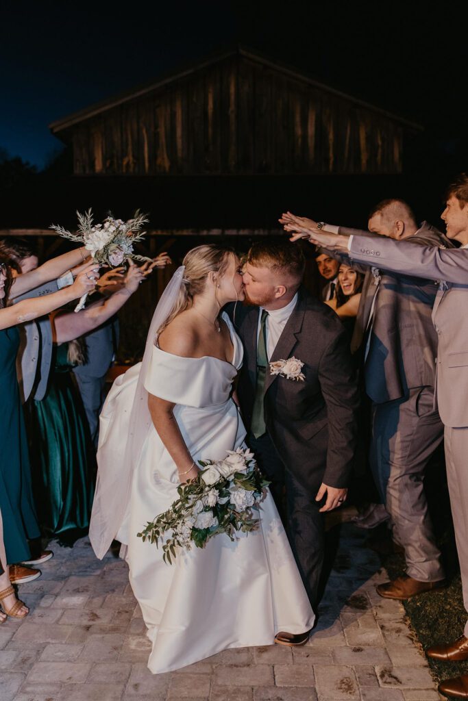 newly married couple, chattanooga