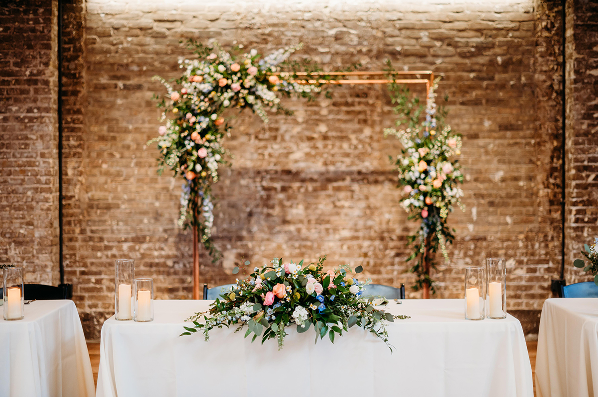 sweetheart table