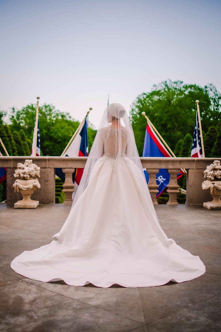 Vanessa Freeman timeless wedding photography Vanessa Freeman mountain wedding photographer Vanessa Freeman rustic barn weddings Vanessa Freeman documentary-style wedding photography Vanessa Freeman romantic wedding portraits