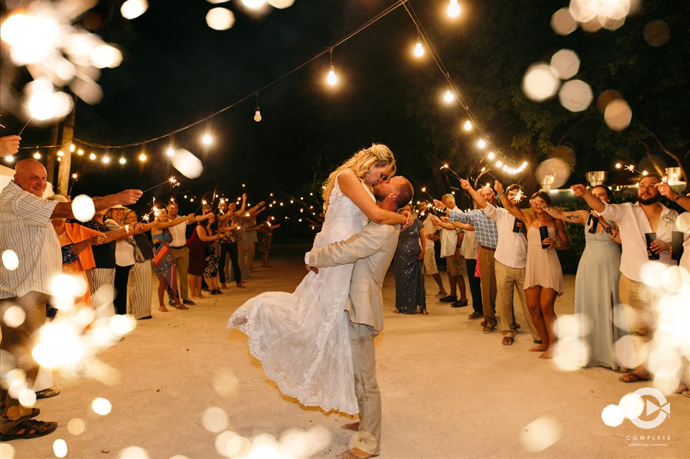 Outdoor Wedding Lighting Ideas