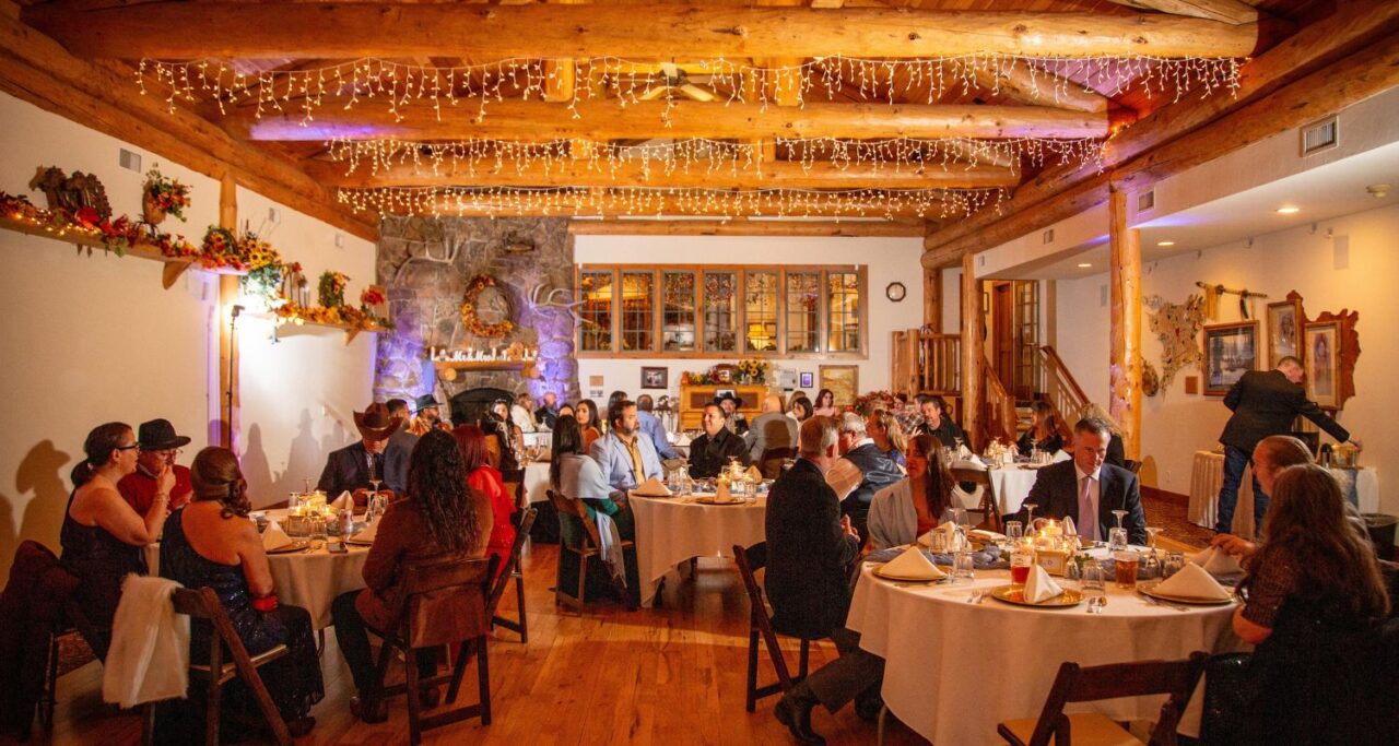 Wedding Seating Chart or No Seating Chart: Pros and Cons