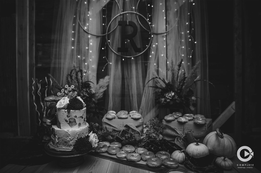 Black and white detail photo in Colorado Springs during winter wedding