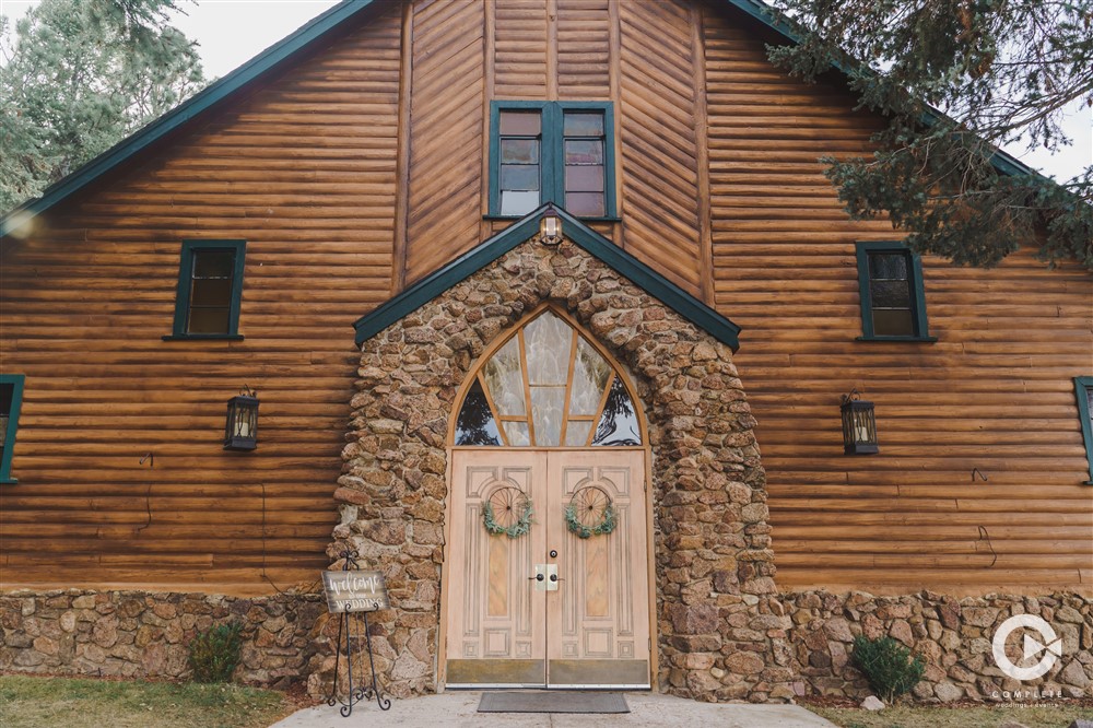 Pinecrest Weddings + Events chapel