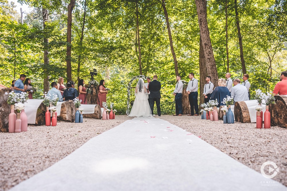 log seating for wedding ceremony