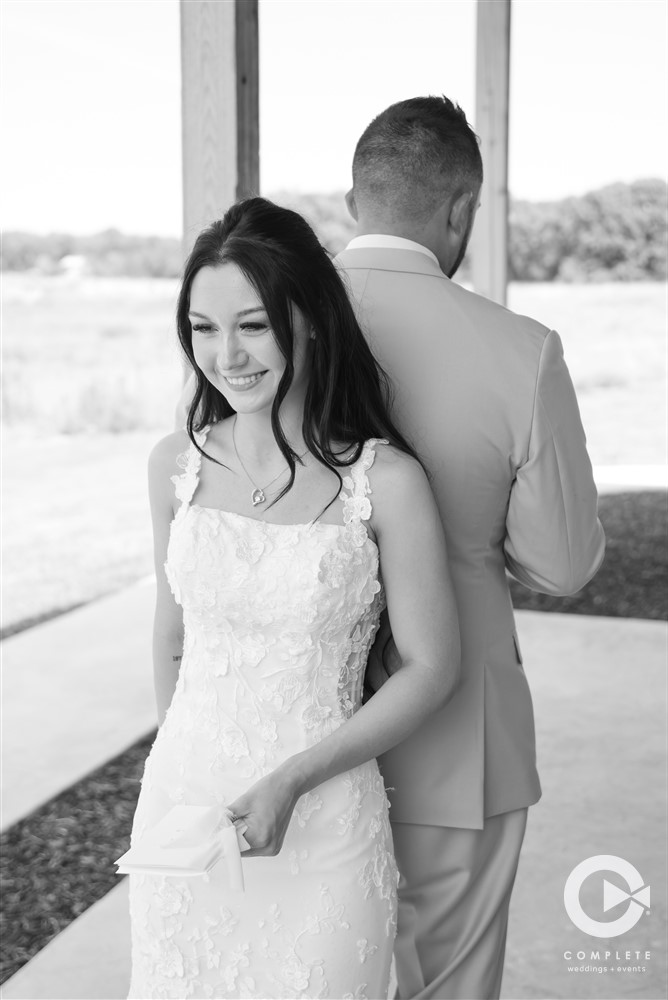 black and white wedding photography trends