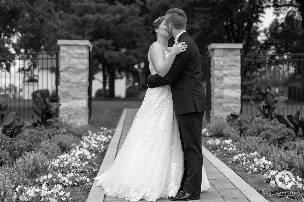 BRIDE AND GROOM, WEDDING DAY PHOTOS