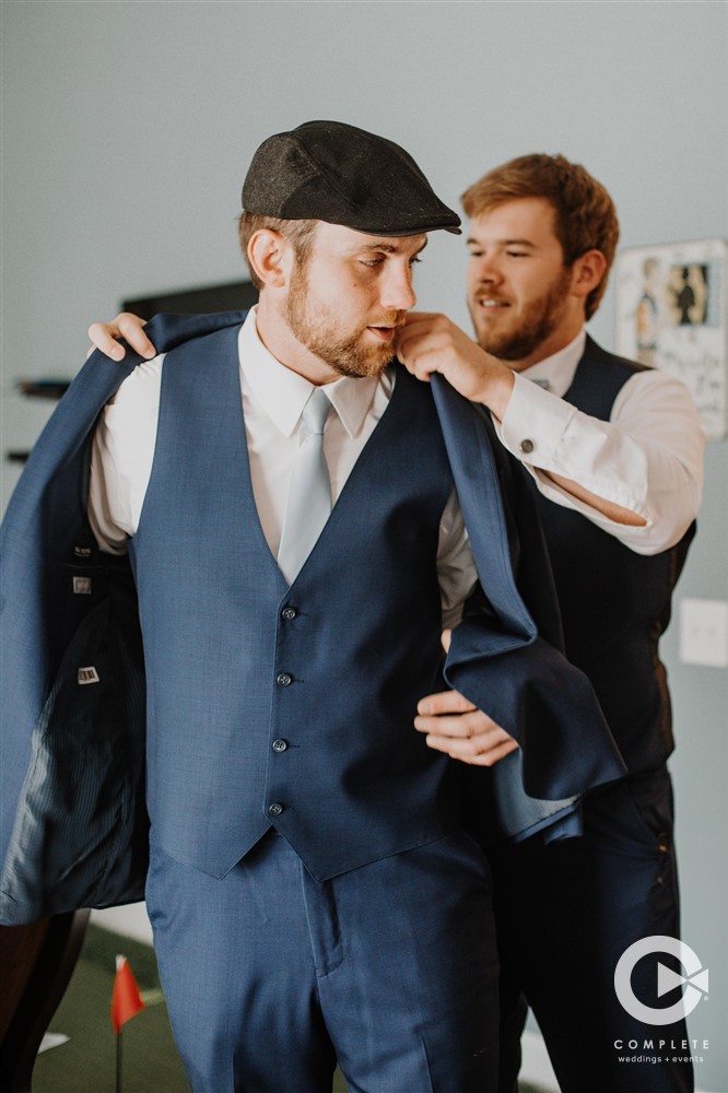 Groom and Groomsmen, GETTING READY