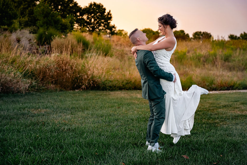 The Unexpected Lighting Mistakes that Ruin Wedding Photos in Columbus
