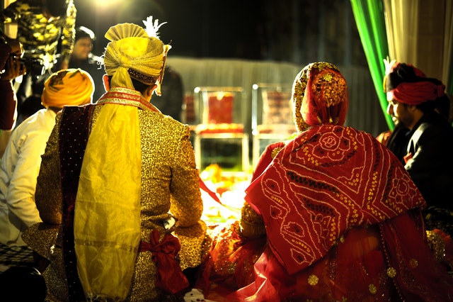 7 Interesting Wedding Traditions from Around the World