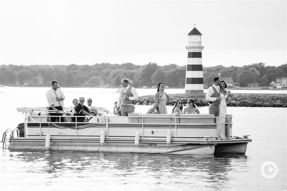 Wedding on a Boat - Lake Panorama wedding