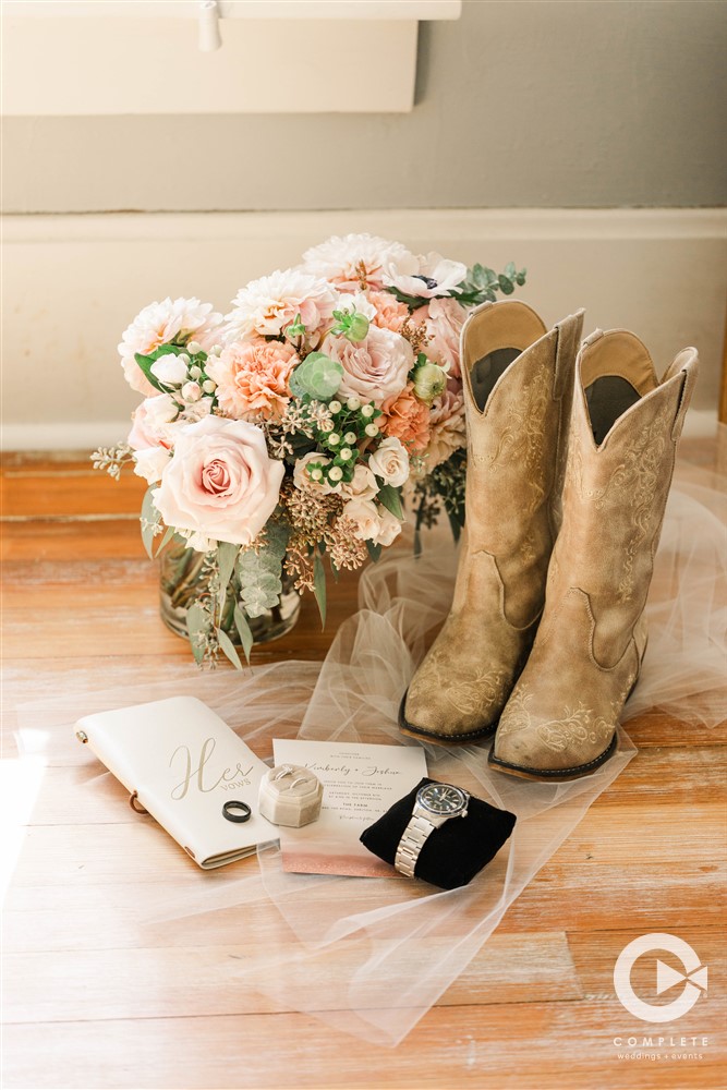 bridal shoes: cowboy boots
