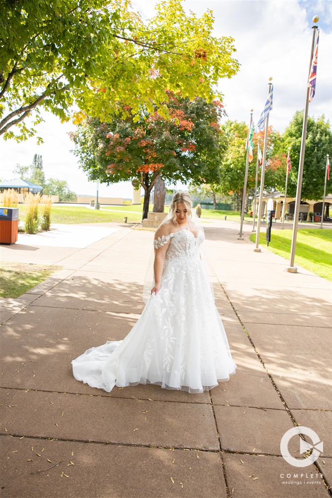 Bride at MN Discovery Center