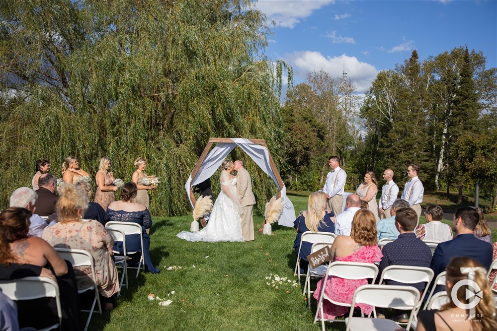 wedding ceremony - Mazy and Taylor - Complete Weddings + Events Duluth - MN Discovery Center