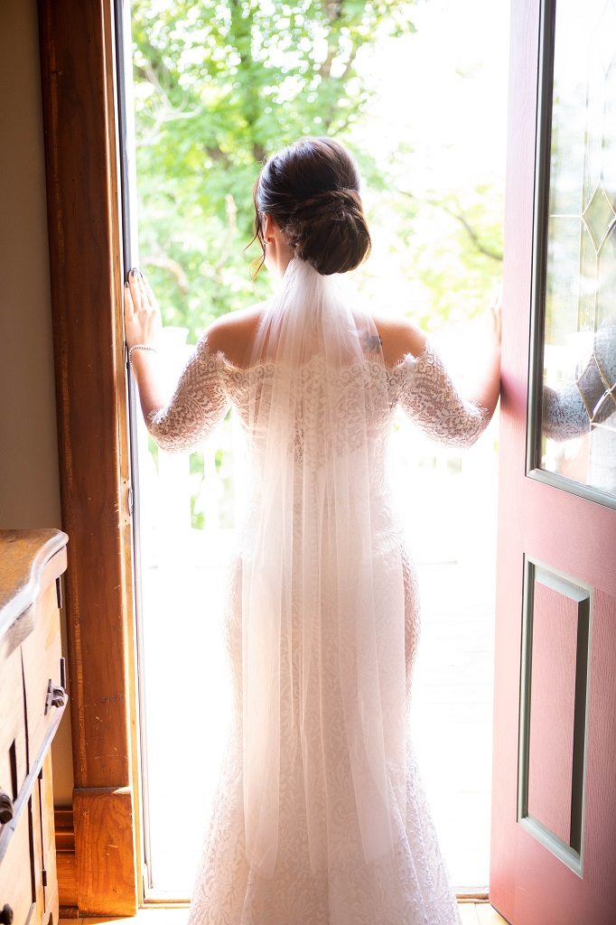 Simple Bridal Fashion Fargo wedding photographers
