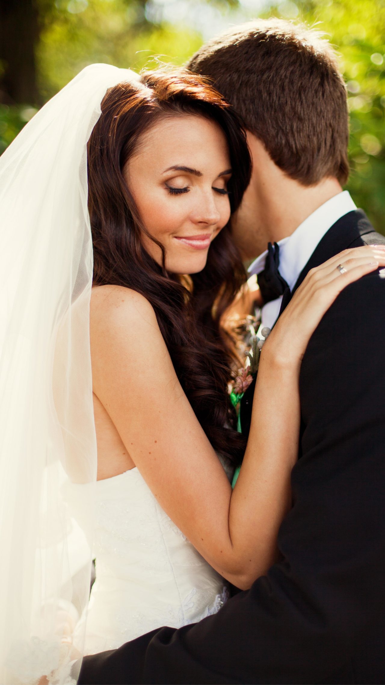 Bride and groom talking - Stress Reducing Exercise Tips for Brides – wedding photography