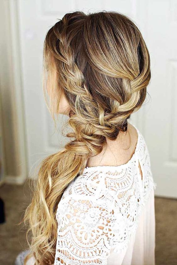 wedding-bridesmaid-hairstyles-side-ponytail