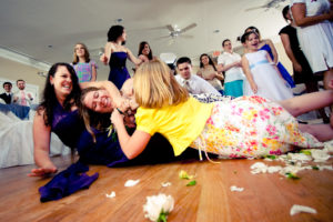 Bouquet toss fail