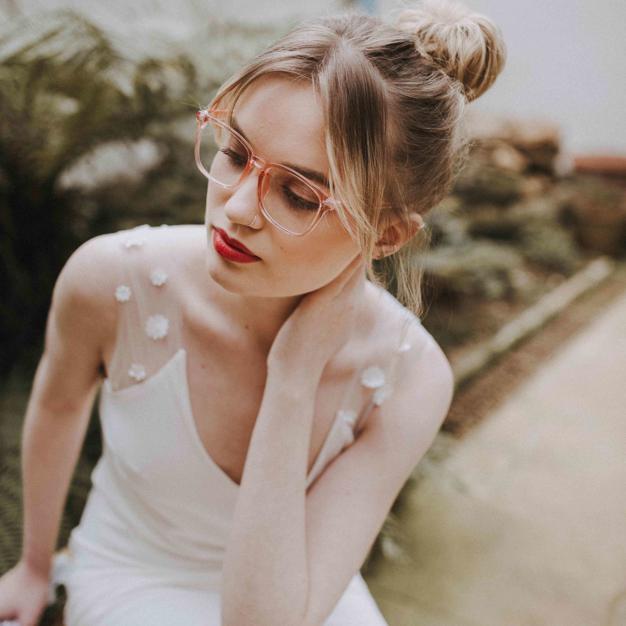 Bride with glasses and red lipstick