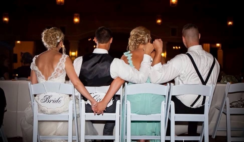 Wedding Photography Tips: Top Bridal Party Poses | South Florida