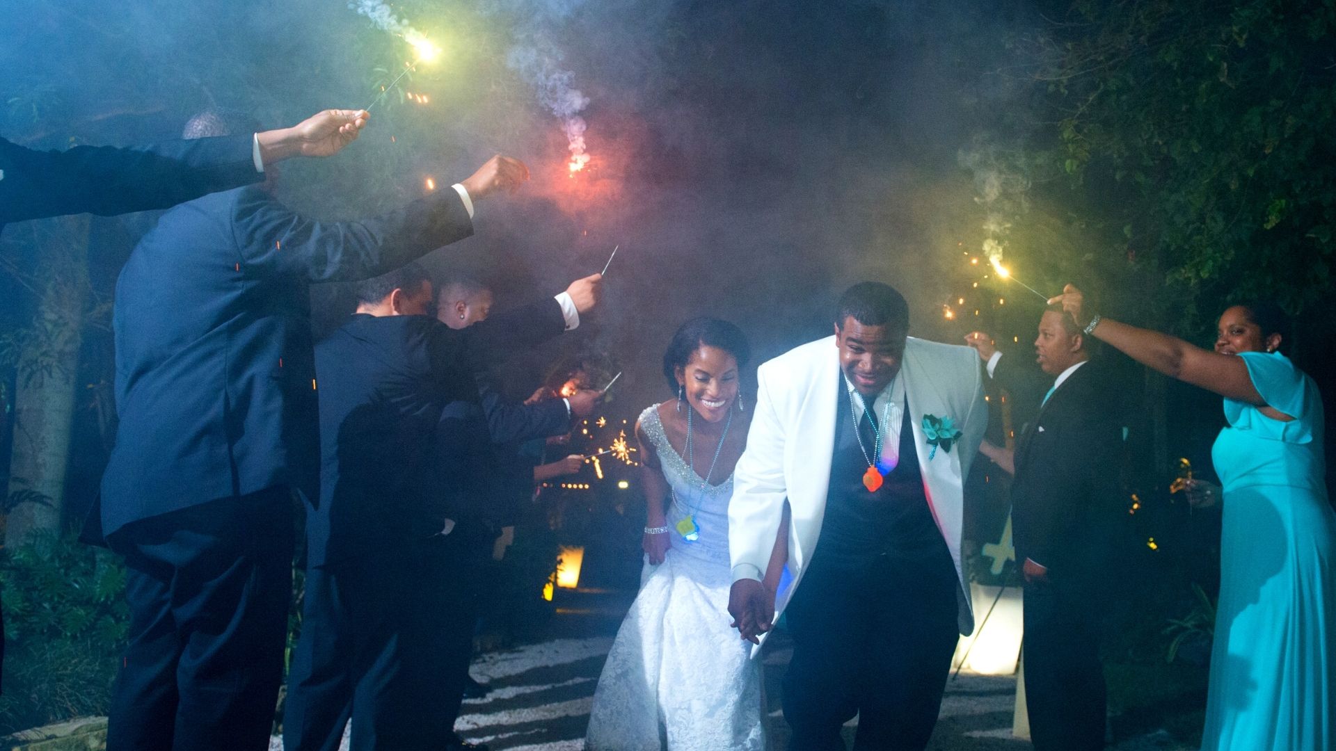 Luces de Bengala Boda  Wedding sparklers, Wedding send off, Wedding exits