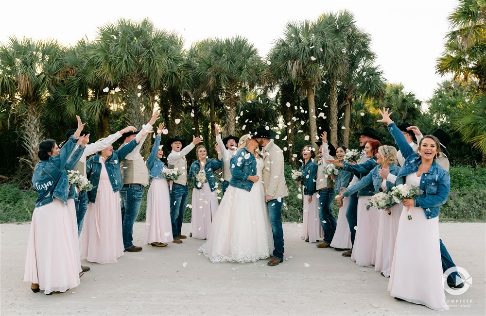 Timeless Wedding Themes