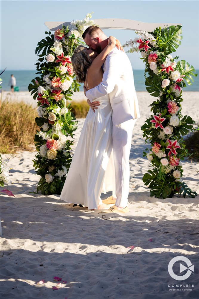 Sundial Beach Resort Bride & Groom Wedding Ceremony