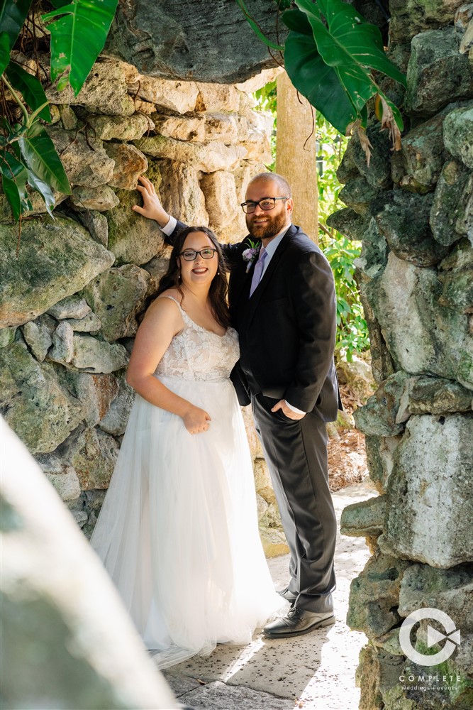 Image of bride & groom at Hollis Gardens Lakeland