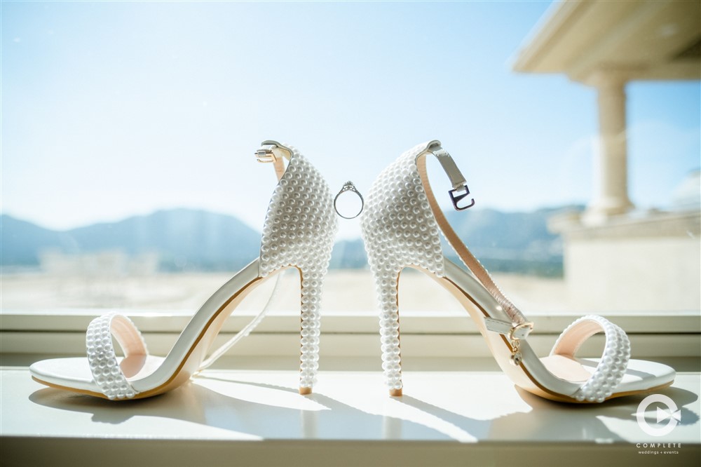 Sparkling White Crystal High Heel Wedding Sandals For Bride For Weddings,  Parties, And Proms Open Toe, Chunky Heels CL0252 From Allloves, $59.71 |  DHgate.Com