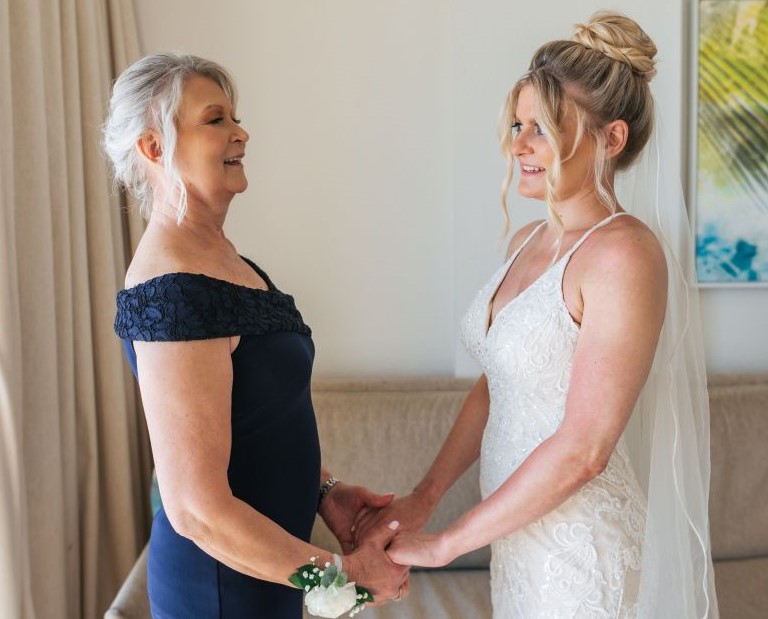 Mother-of-the-Bride Photo Ideas