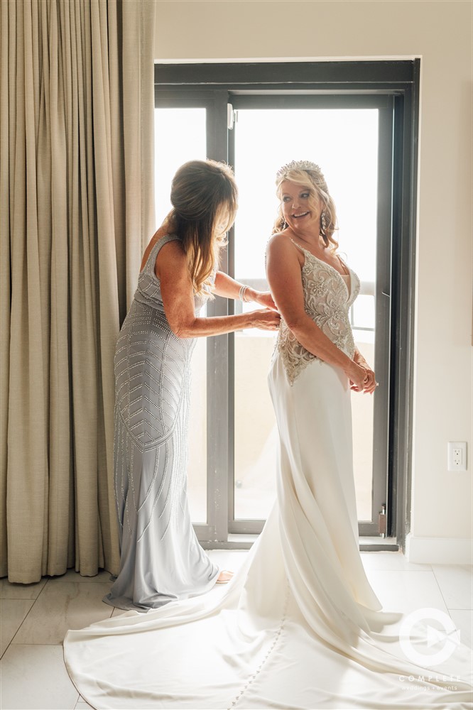 Hilton Marco Island bridal suite getting ready moments.