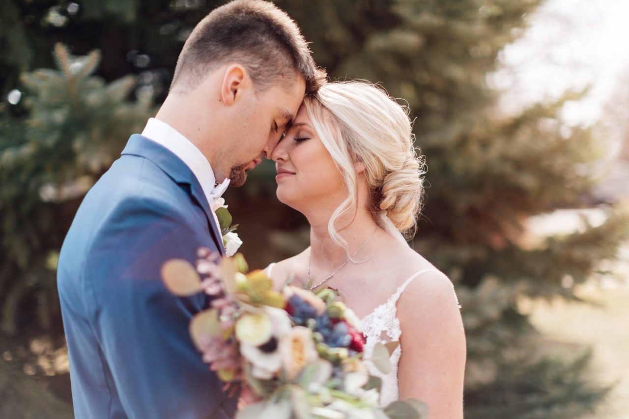 Ways to end your wedding reception